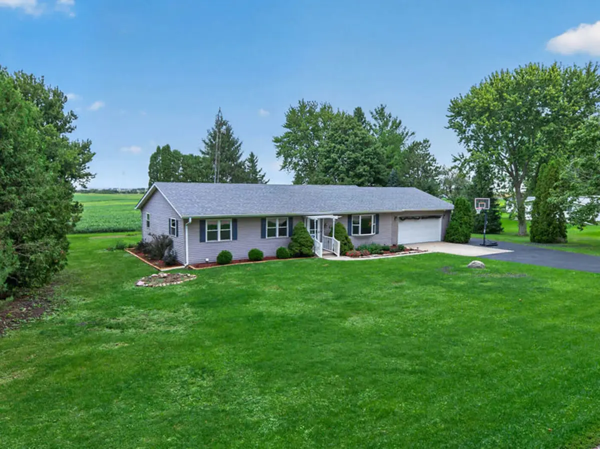 331 Erickson Gate, Lee, IL 60530 - #1