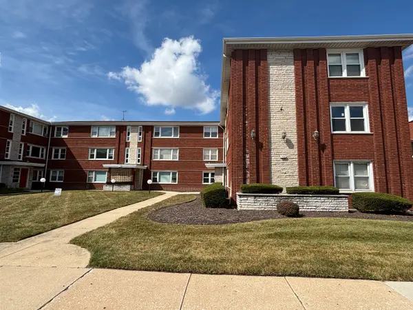 7932 S Pulaski Road #302, Chicago, IL 60652