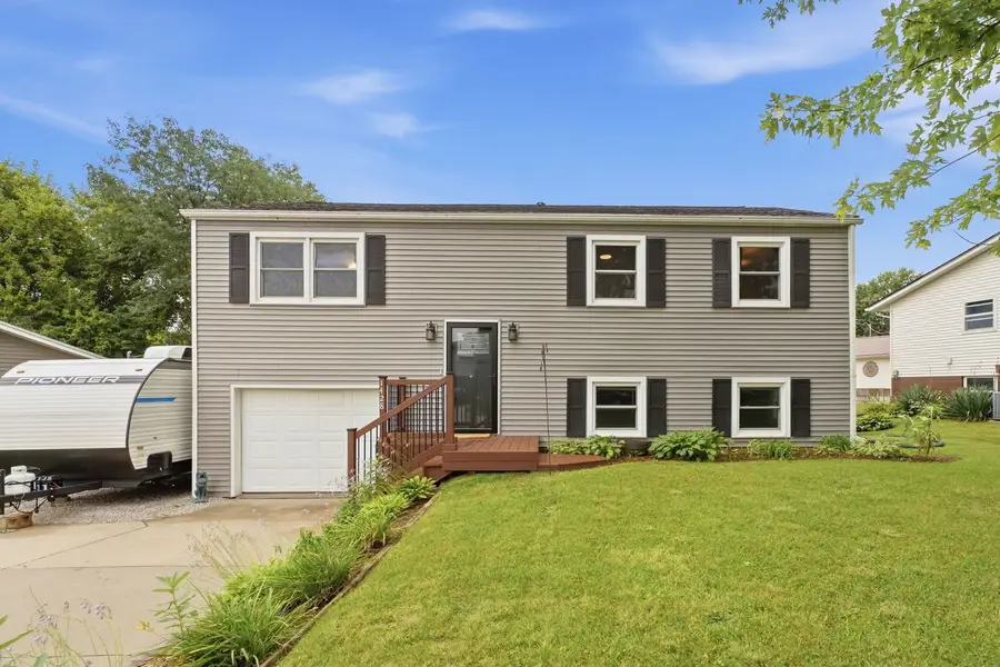 1428 Glenwood Drive, Le Claire, IA 52753 - #2