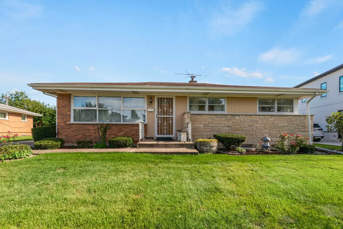 8051 W Leland Avenue, Norridge, IL 60706 - #1