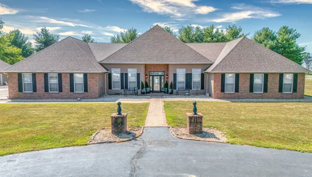 14323 N Manhattan Lane, Mount Vernon, IL 62864 - #1