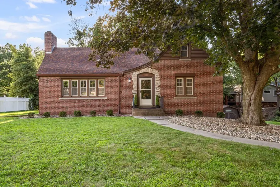 2601 12th Street, Moline, IL 61265 - #3