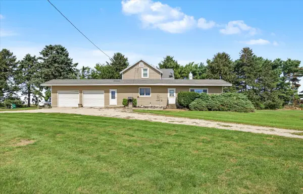27256 N 2850 East Road, Chenoa, IL 61726
