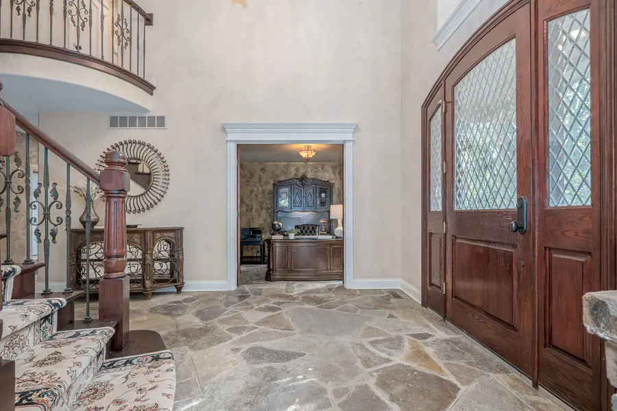 38w301 Burr Road Lane, Saint Charles, IL 60175 - #3