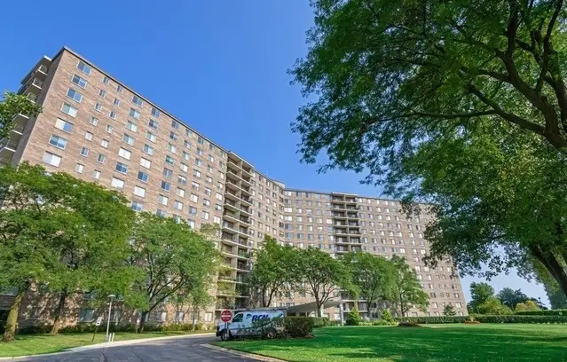 7141 N Kedzie Avenue #912, Chicago, IL 60645 - #1