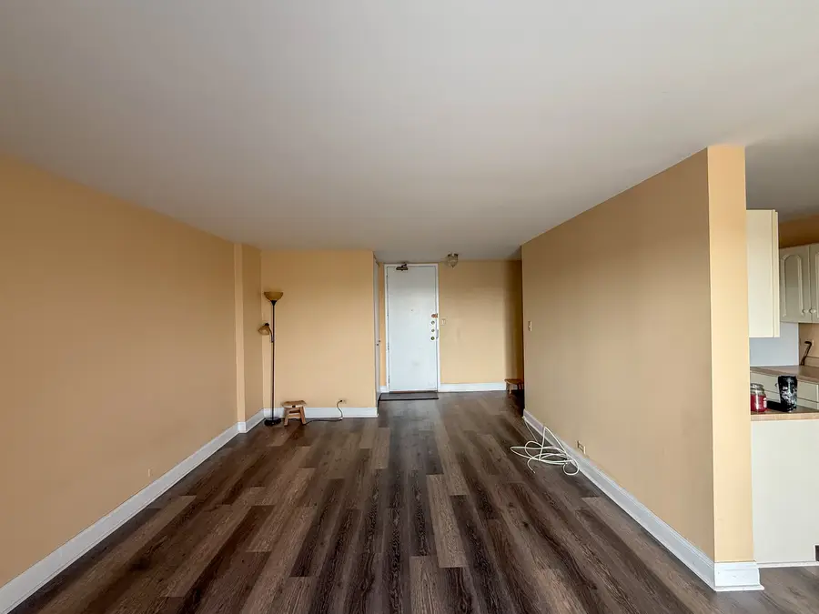 7141 N Kedzie Avenue #912, Chicago, IL 60645 - #3