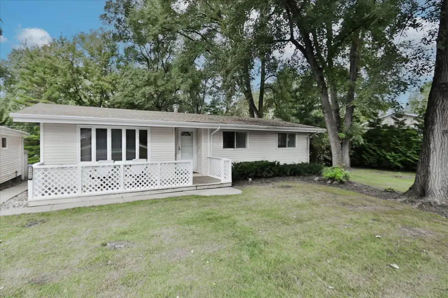 23874 N Echo Lake Road, Lake Zurich, IL 60047 - #2