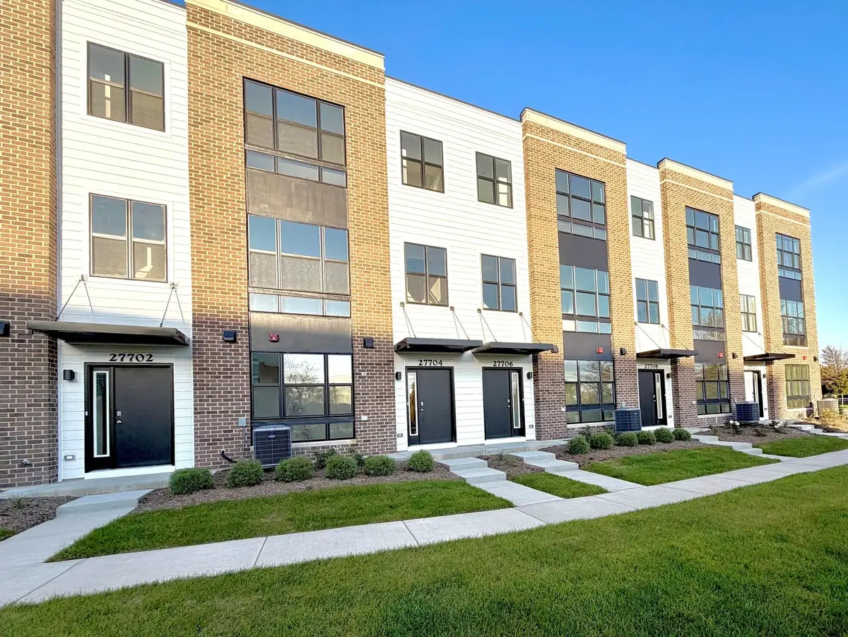27691 Maecliff Drive, Warrenville, IL 60555 - #1