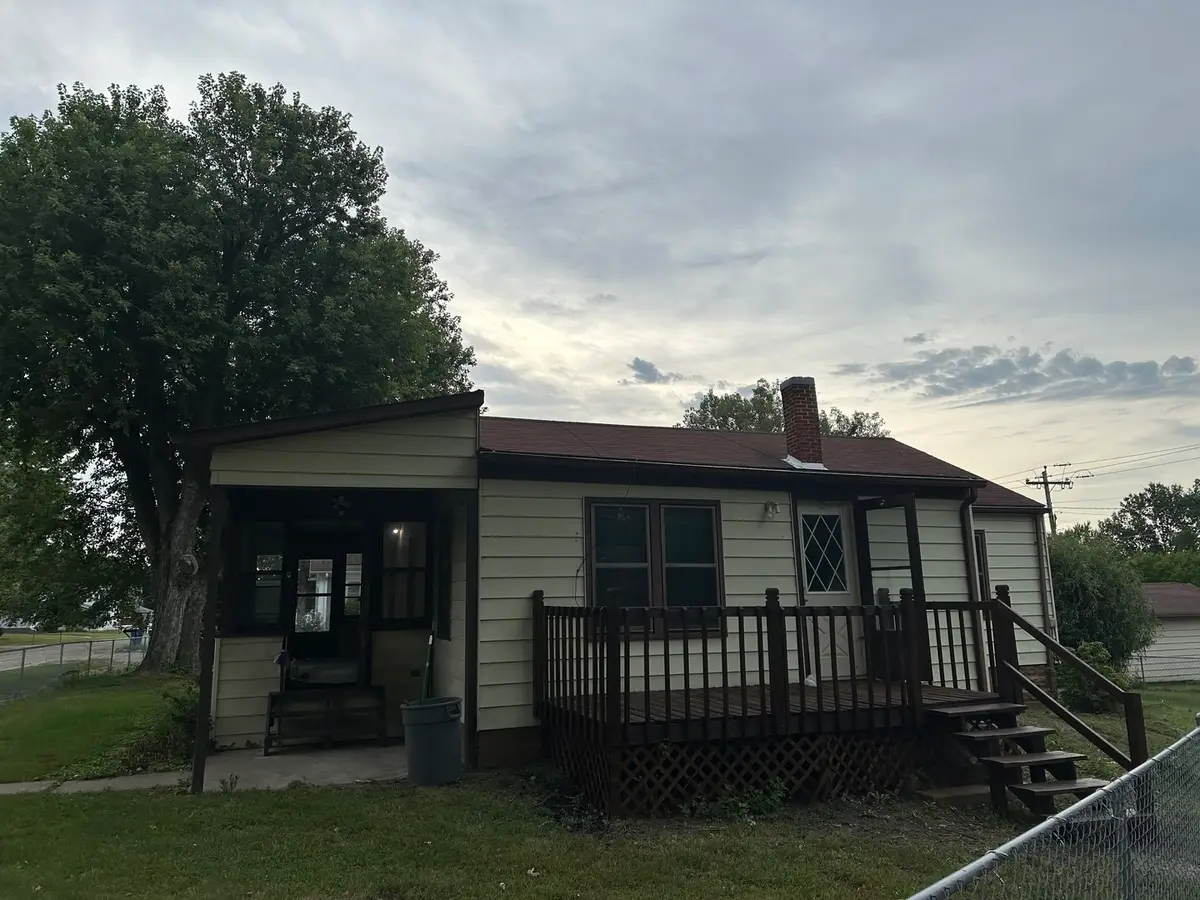1607 Ontario Avenue, Savanna, IL 61074 - #1