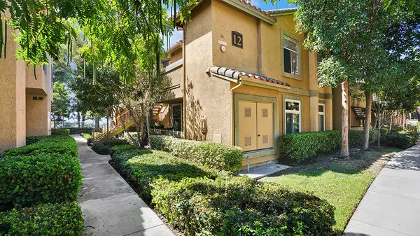 19431 Rue De Valore #12E, Foothill Ranch,  92610