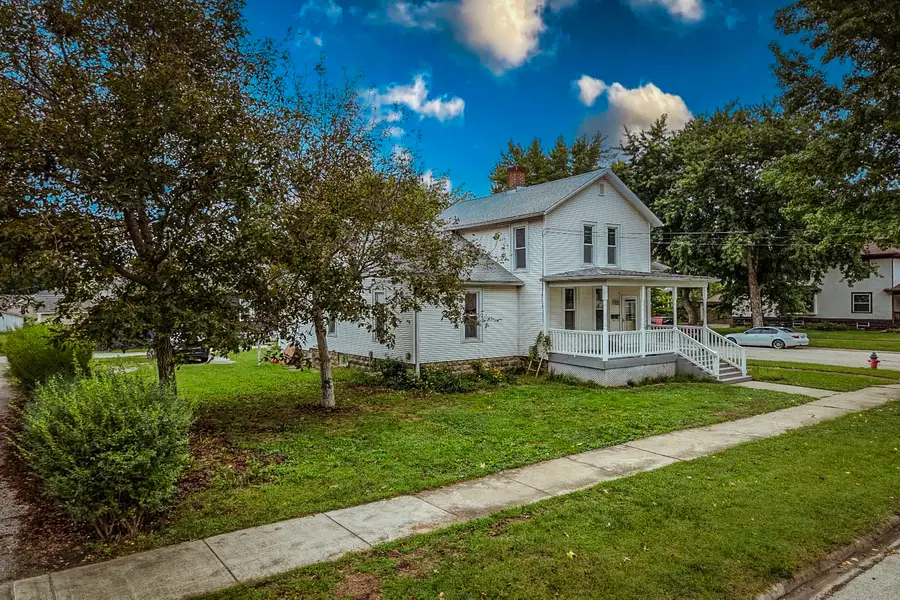 223 N 3rd Street, Watseka, IL 60970 - #2