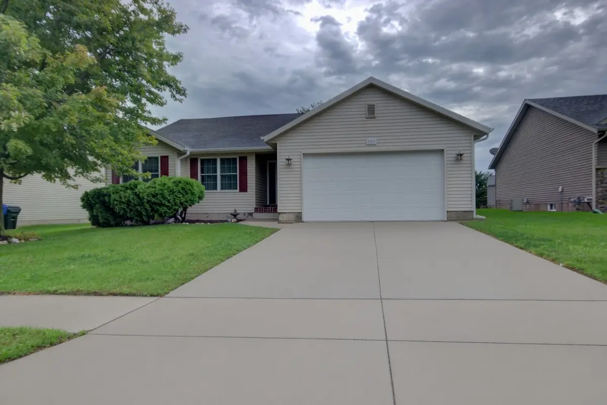 2215 W 59th Street, Davenport, IA 52806 - #1