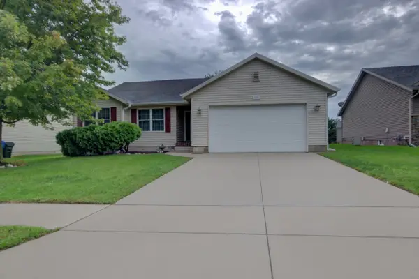 2215 W 59th Street, Davenport, IA 52806