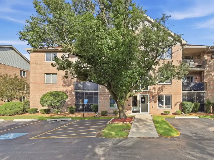 10268 Southwest Highway #3B, Chicago Ridge, IL 60415 - #2