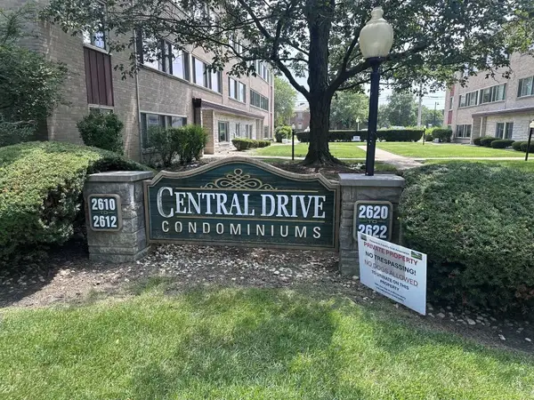 2612 Central Drive #1N, Flossmoor, IL 60422