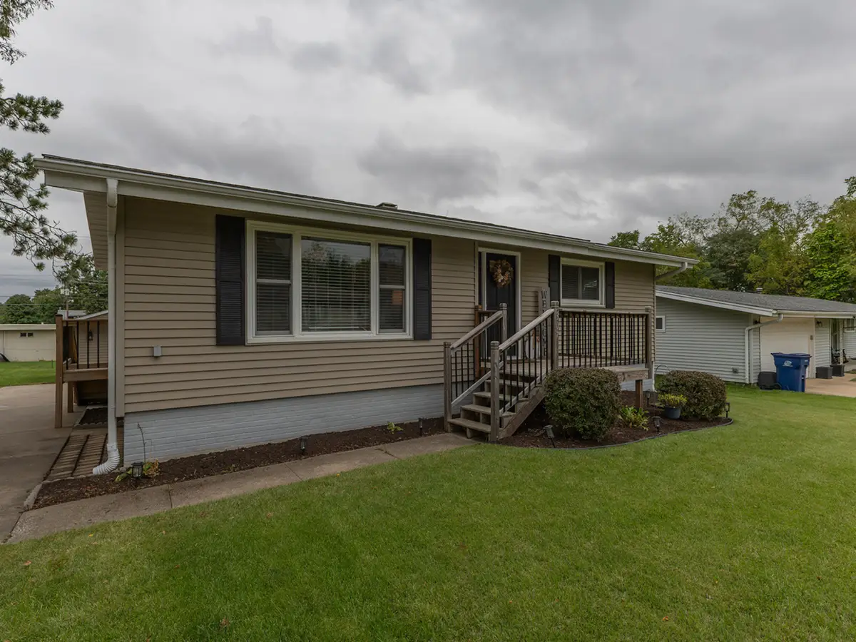 307 7th Avenue, Andalusia, IL 61232 - #1