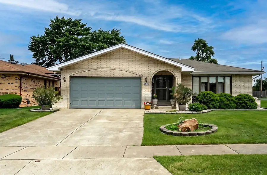 6426 W 84th Place, Burbank, IL 60459 - #2