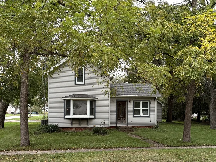 317 W Jefferson Street, Gardner, IL 60424 - #2