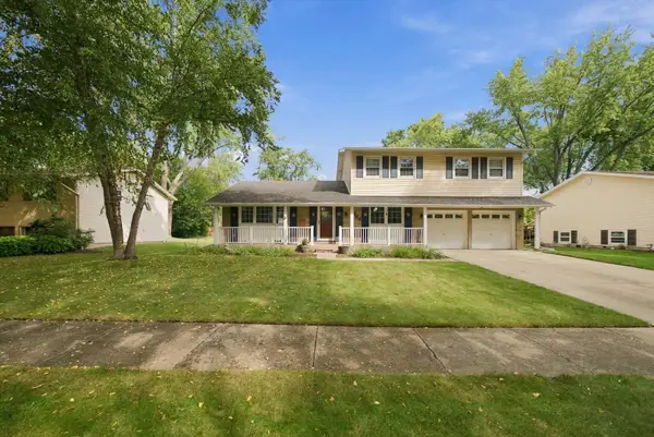 894 E Schirra Drive, Palatine, IL 60074