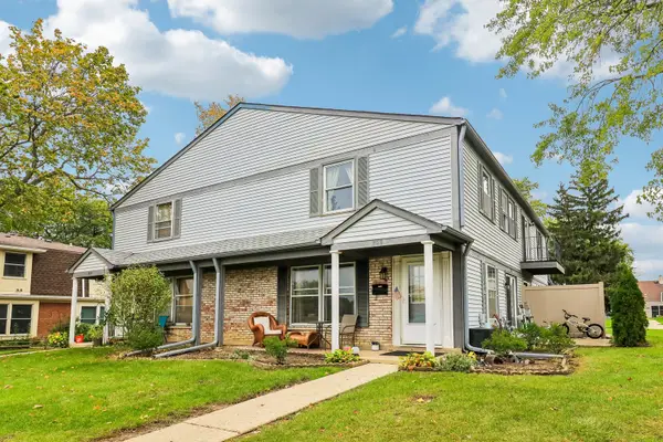 708 Shaw Court, Schaumburg, IL 60194