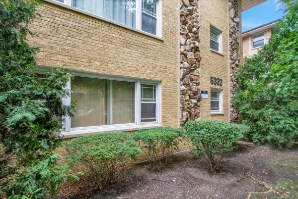 5332 W Windsor Avenue #2F, Chicago, IL 60630
