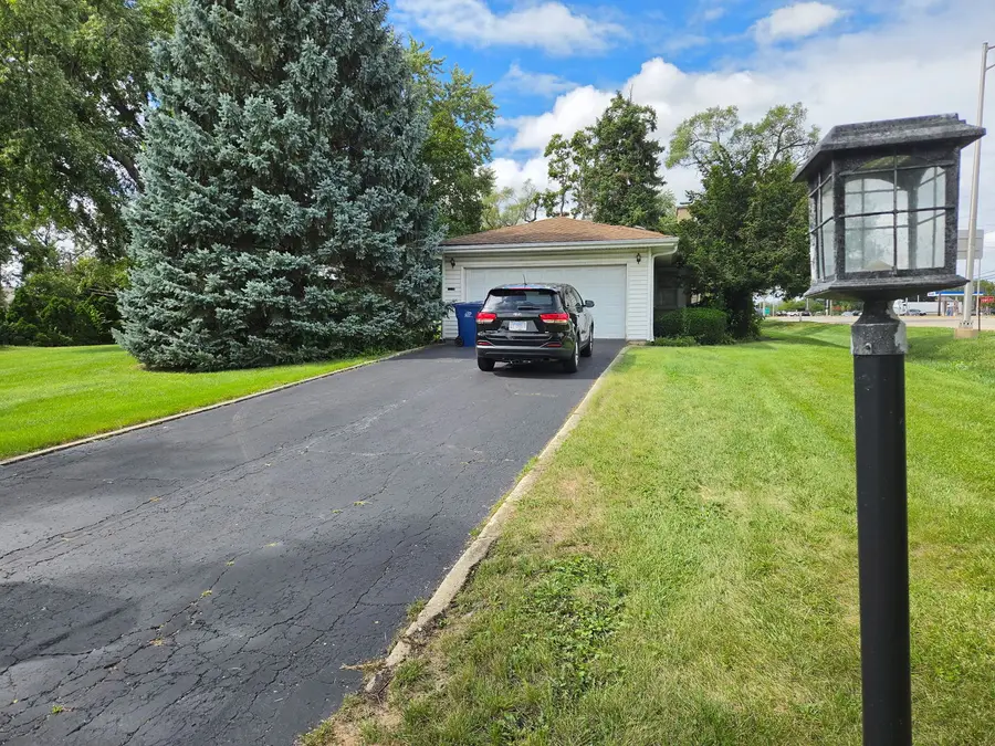 20W511 Army Trail Boulevard, Addison, IL 60101 - #2