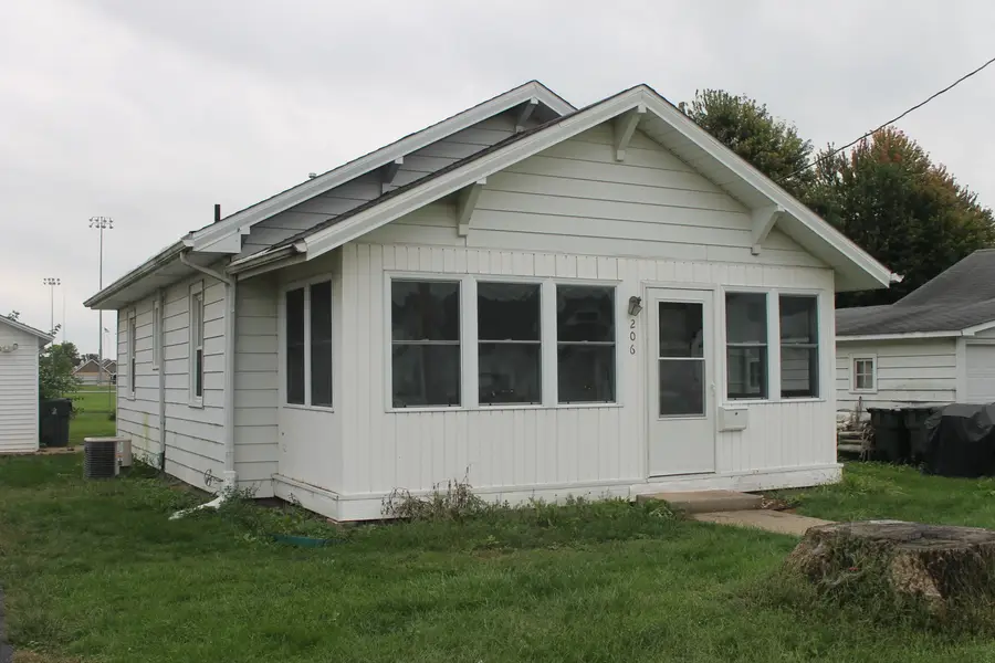 206 S Spring Street, Geneseo, IL 61254 - #3