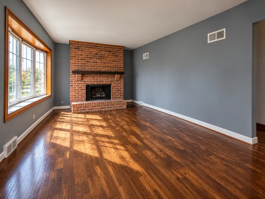 352 W Graham Avenue, Lombard, IL 60148 - #3