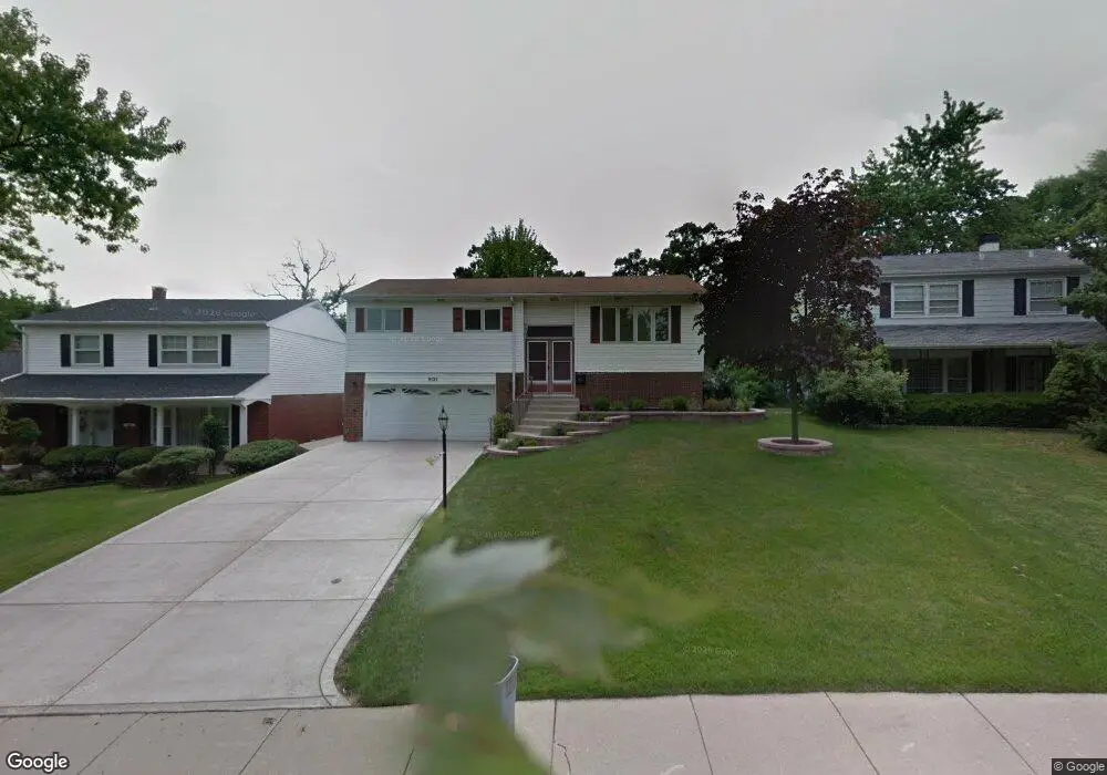 9121 Forest Drive, Hickory Hills, IL 60457 - #1