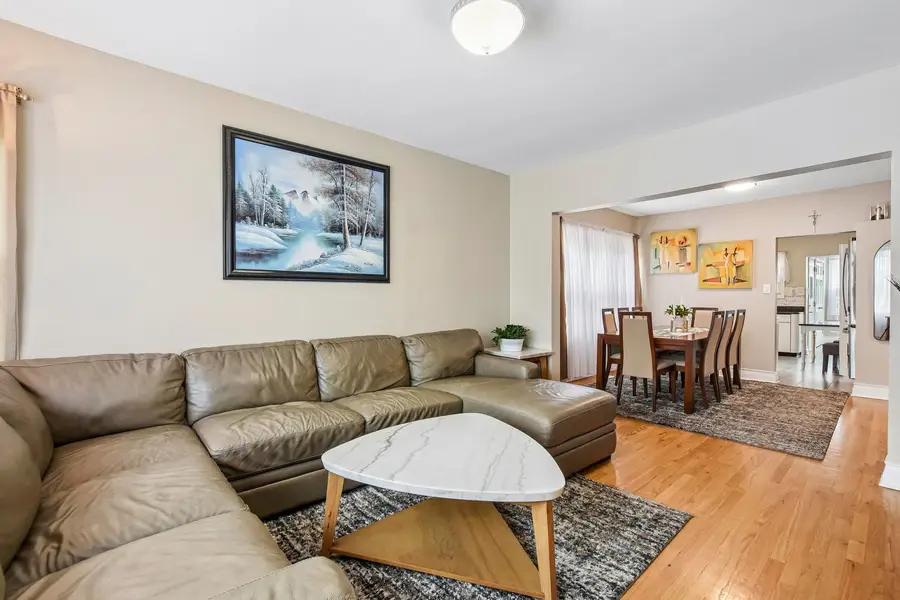 5705 W Newport Avenue, Chicago, IL 60634 - #3