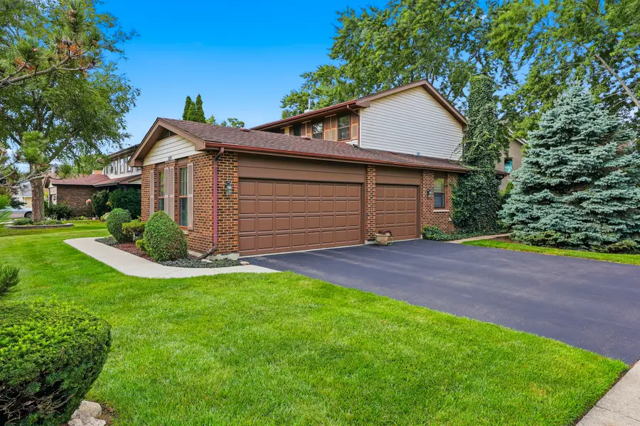 1222 Biscayne Drive, Elk Grove Village, IL 60007 - #2