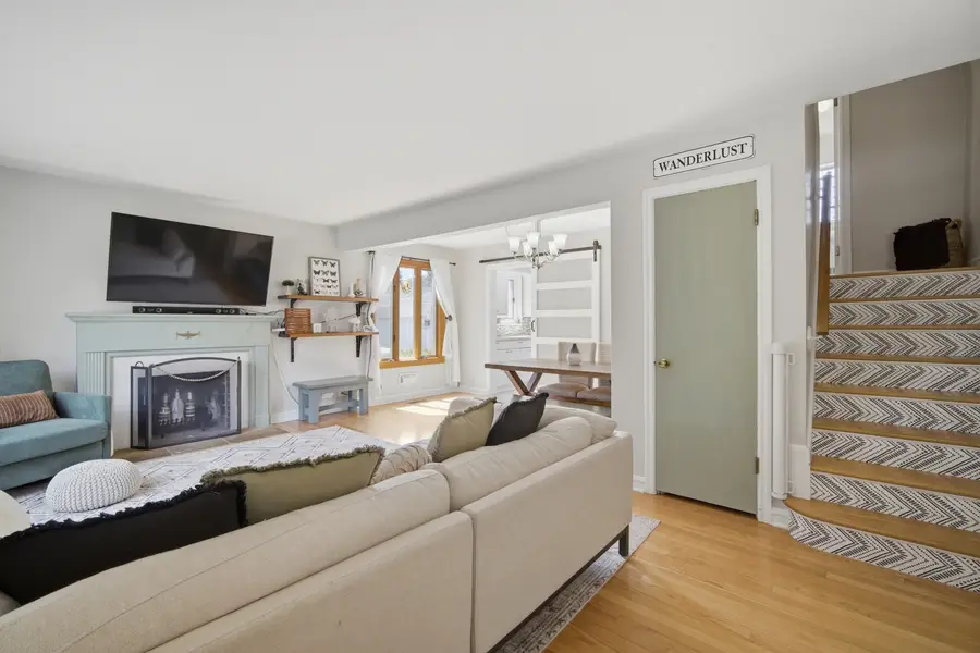 718 S Chestnut Avenue, Arlington Heights, IL 60005 - #2