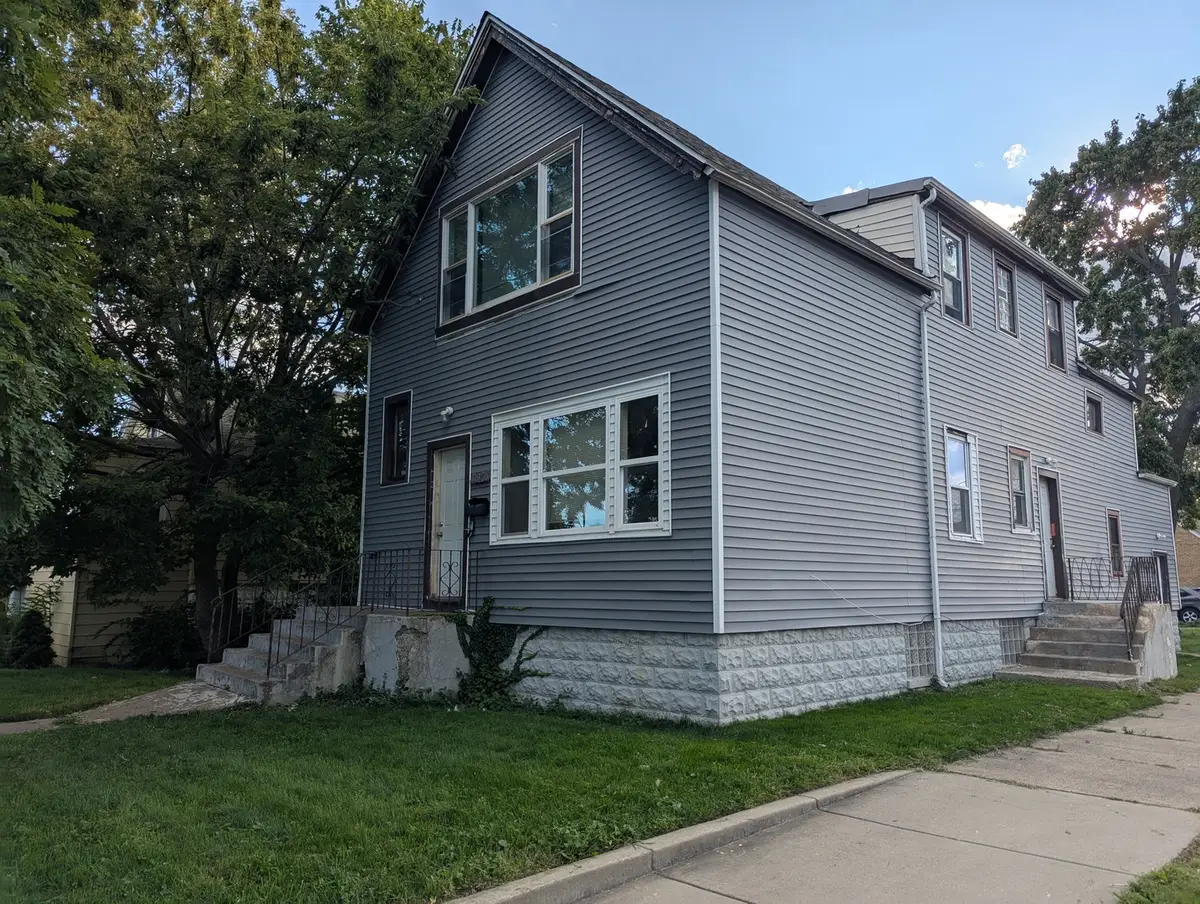 10700 S Avenue M, Chicago, IL 60617 - #1