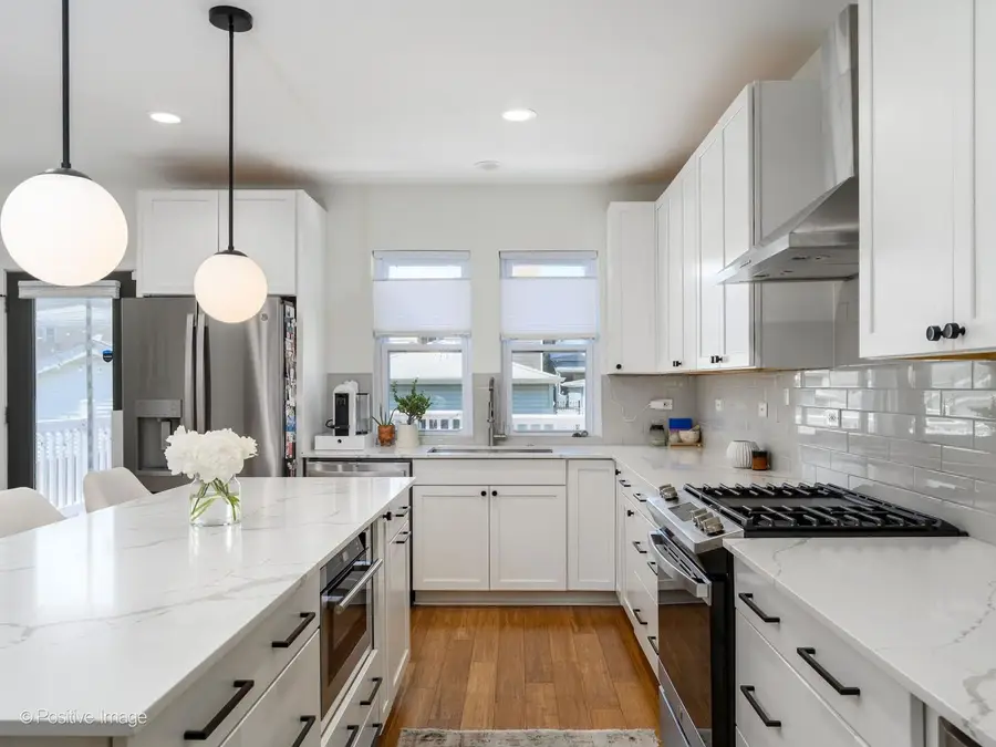 3520 W Melrose Street, Chicago, IL 60618 - #3