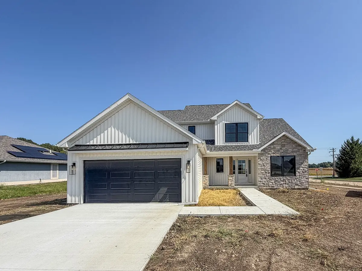 502 N Beacon Hill Circle, Urbana, IL 61802 - #1