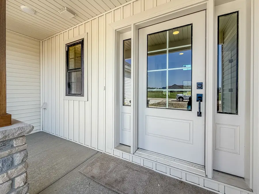 502 N Beacon Hill Circle, Urbana, IL 61802 - #3