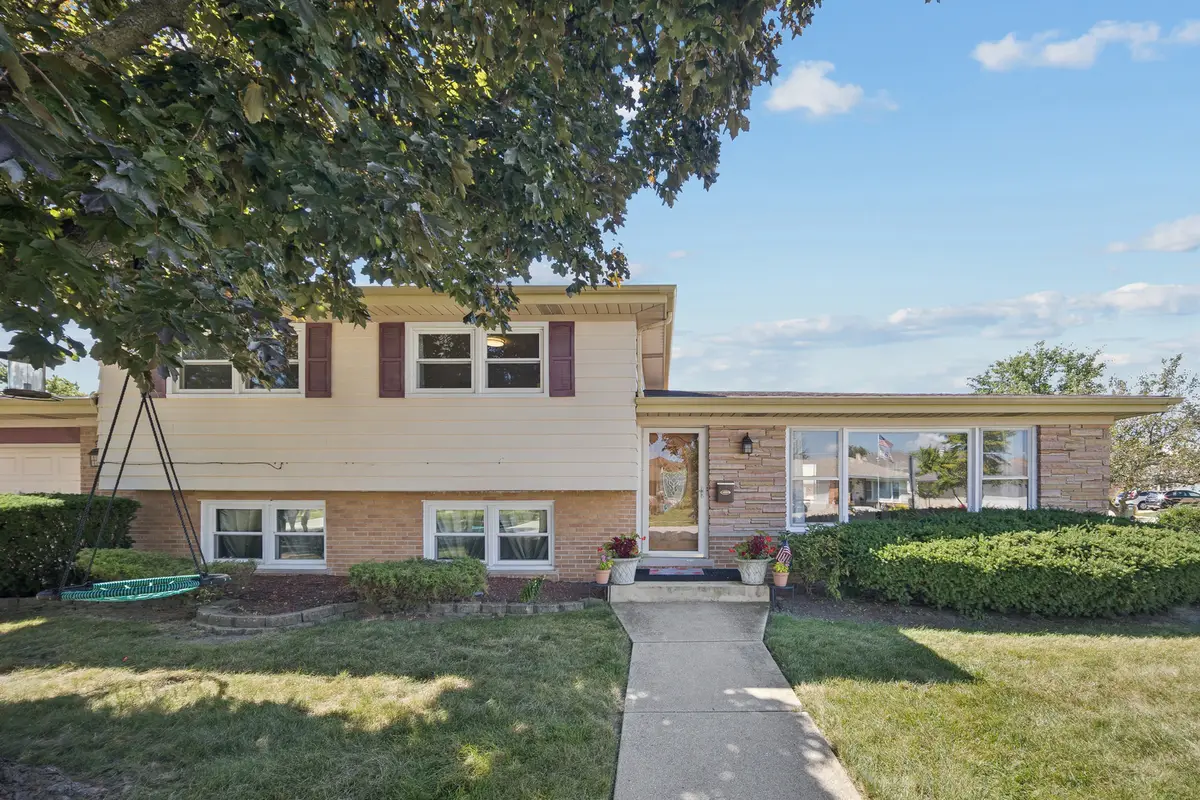 8157 N Root Court, Niles, IL 60714 - #1