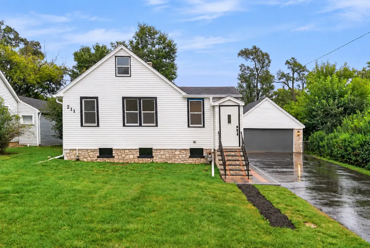 211 N Graylynn Drive, Mount Prospect, IL 60056 - #1