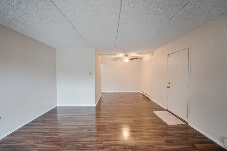 611 N Briar Hill Lane #1, Addison, IL 60101 - #3