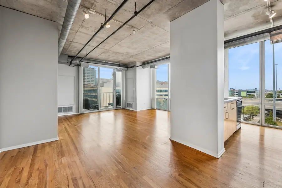 700 W Van Buren Street #604, Chicago, IL 60607 - #2