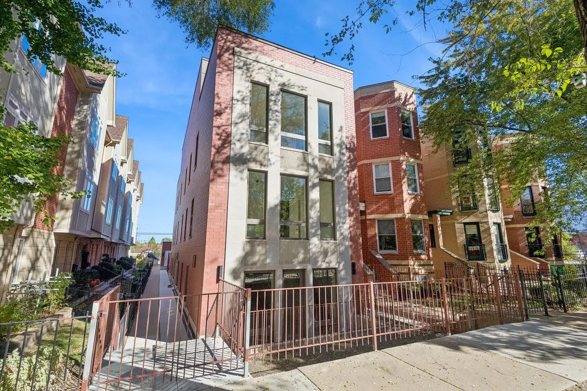 2323 N Lister Avenue, Chicago, IL 60614 - #1