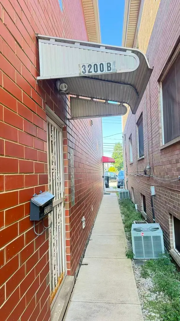 3200 S Throop Street #B, Chicago, IL 60608 - #2