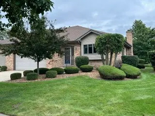 80 Fairfield Drive, New Lenox, IL 60451