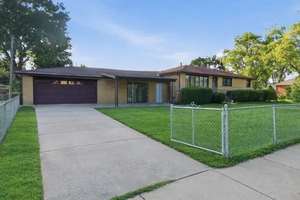 8300 Long Avenue, Burbank, IL 60459