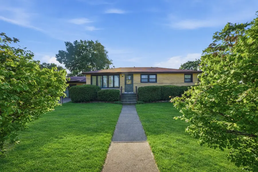8300 Long Avenue, Burbank, IL 60459 - #2