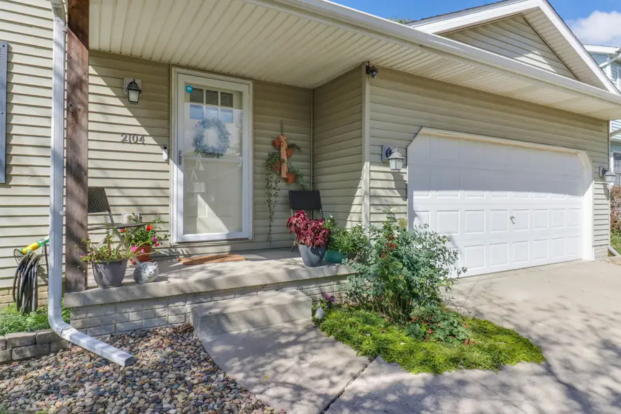 2104 Park Place Drive, Bloomington, IL 61701 - #2