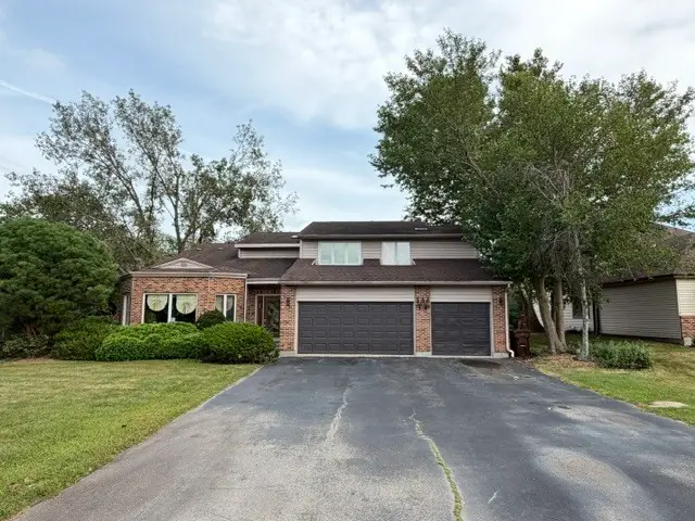 20835 London Drive, Olympia Fields, IL 60461 - #1