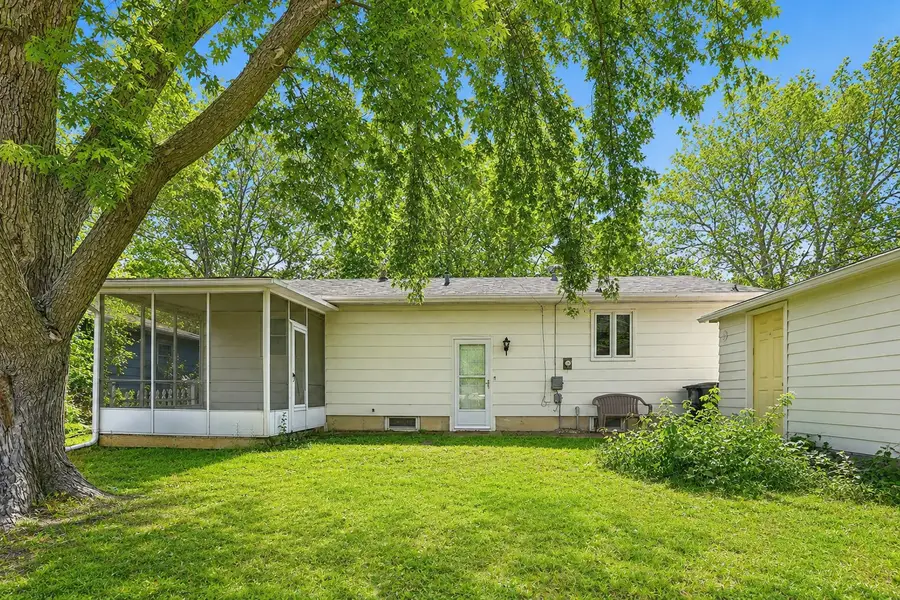 8112 7th Street W, Rock Island, IL 61201 - #3