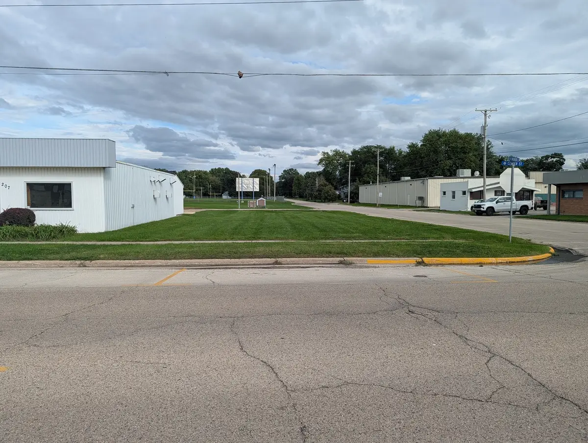 201 N Center Street, Durand, IL 61024 - #1