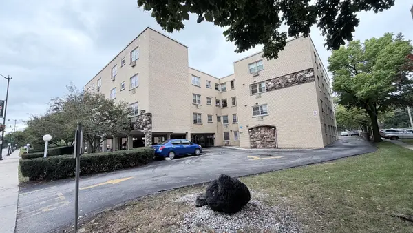 5220 Oakton Street #204, Skokie, IL 60077